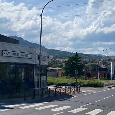 "Luci" Proche Du Zenith, Artenium Ceyrat, Auvergne, Parking Prive , Beaumont  エクステリア 写真